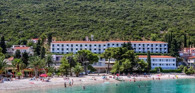 Hotel Faraon 3* Trpanj 